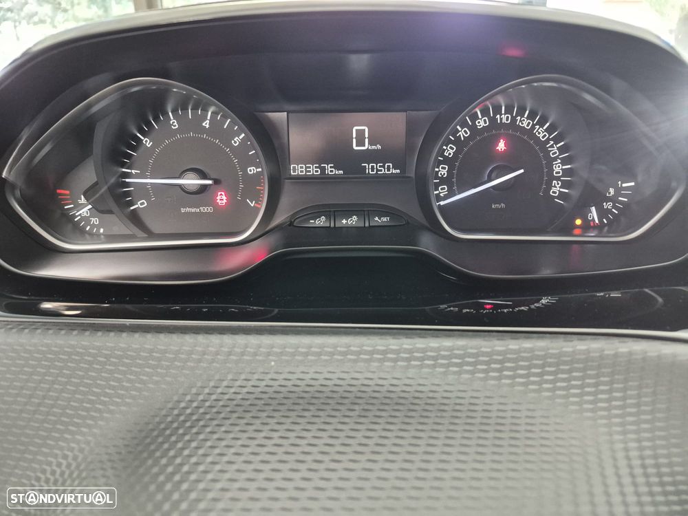 Peugeot 2008 1.2 PureTech Style - 23