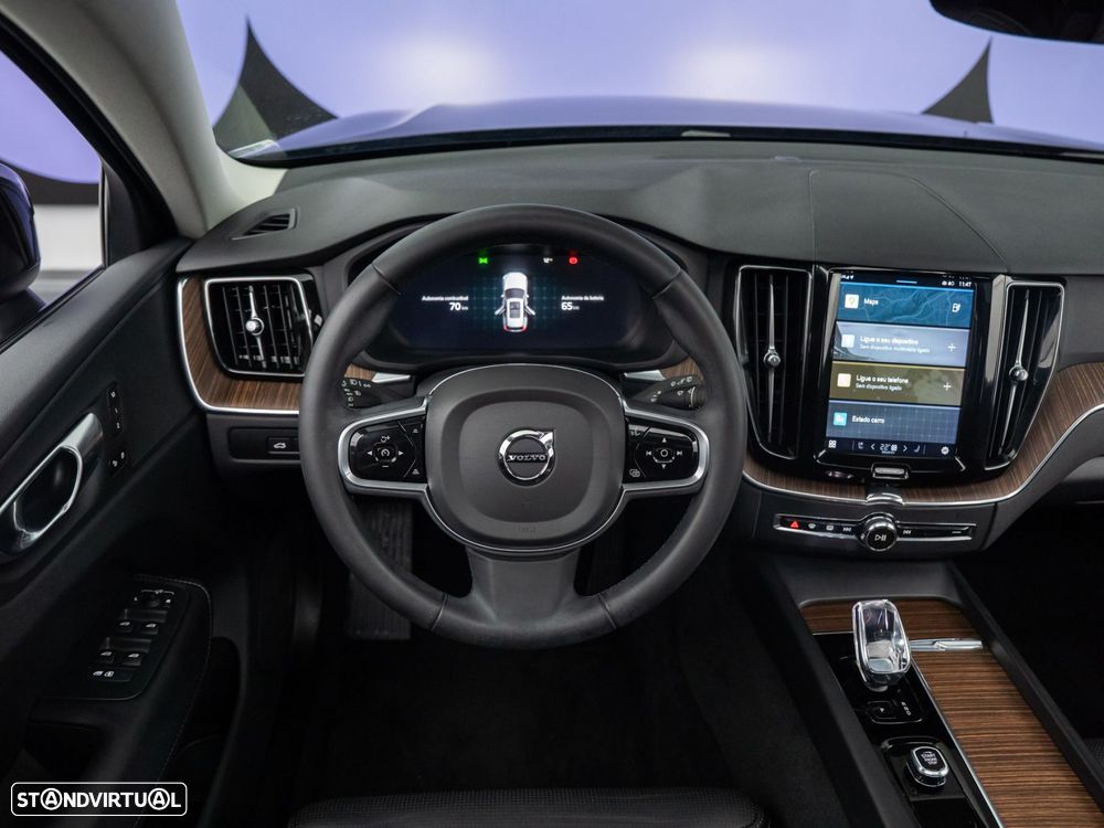 Volvo XC 60 2.0 T6 PHEV Plus Dark - 17