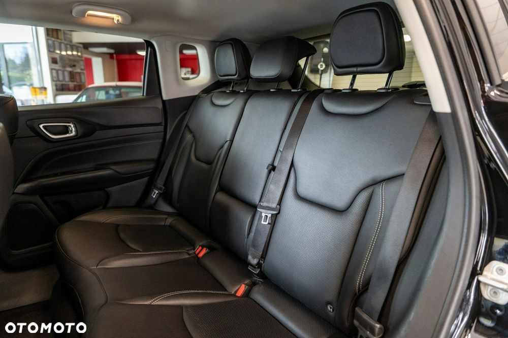Jeep Compass - 21