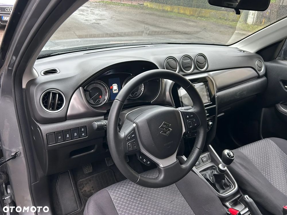 Suzuki Vitara 1.4 Boosterjet Premium 2WD - 16
