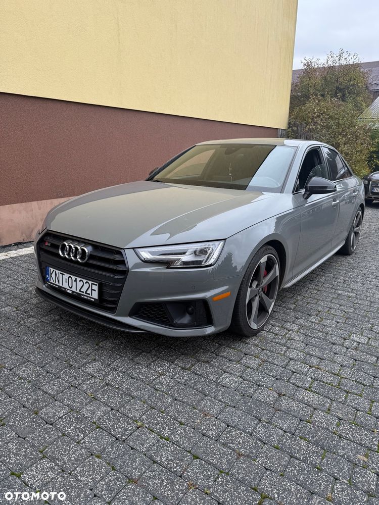 Audi S4 Limousine - 1