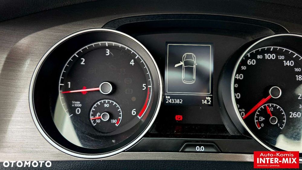Volkswagen Golf - 35