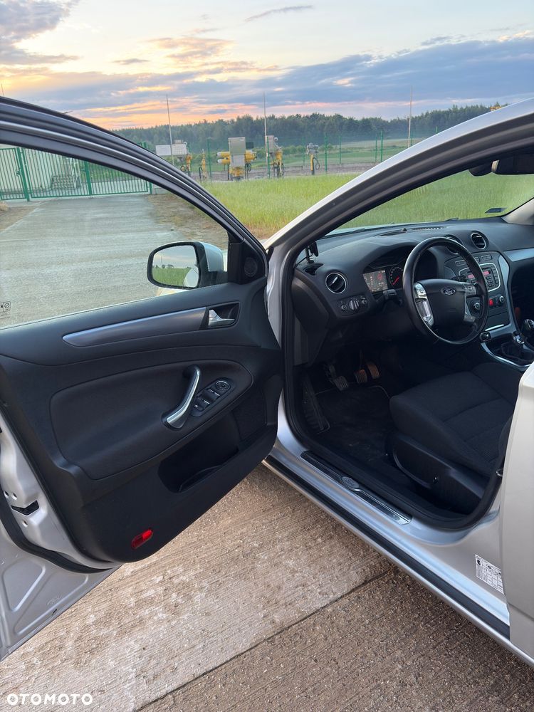 Ford Mondeo 2.0 TDCi Titanium - 8