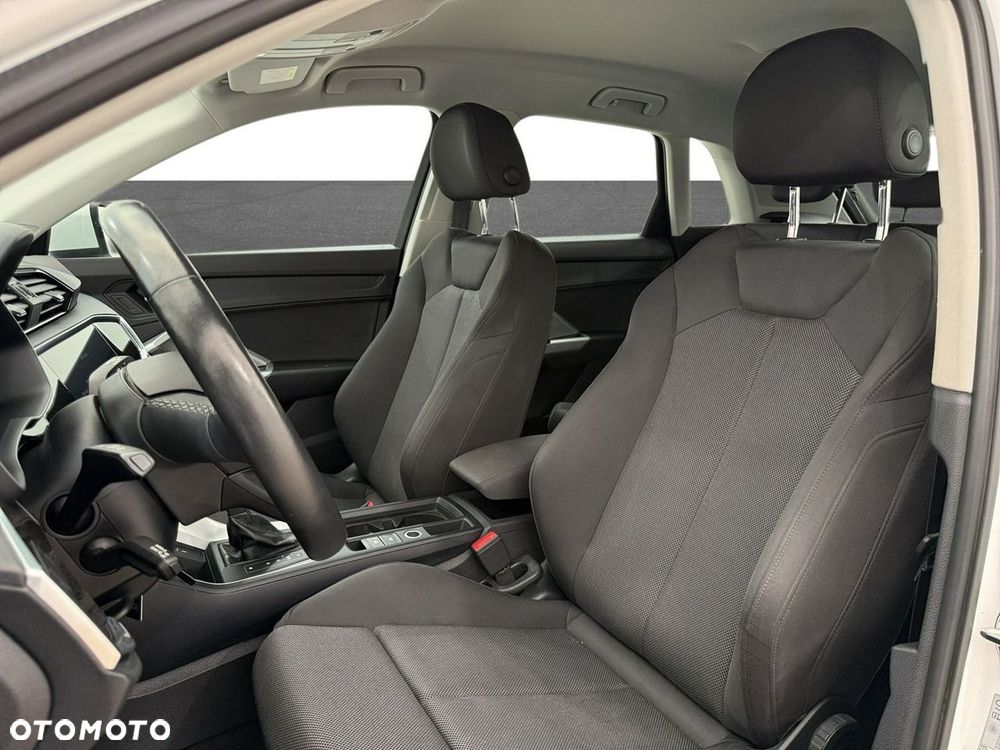 Audi Q3 - 17