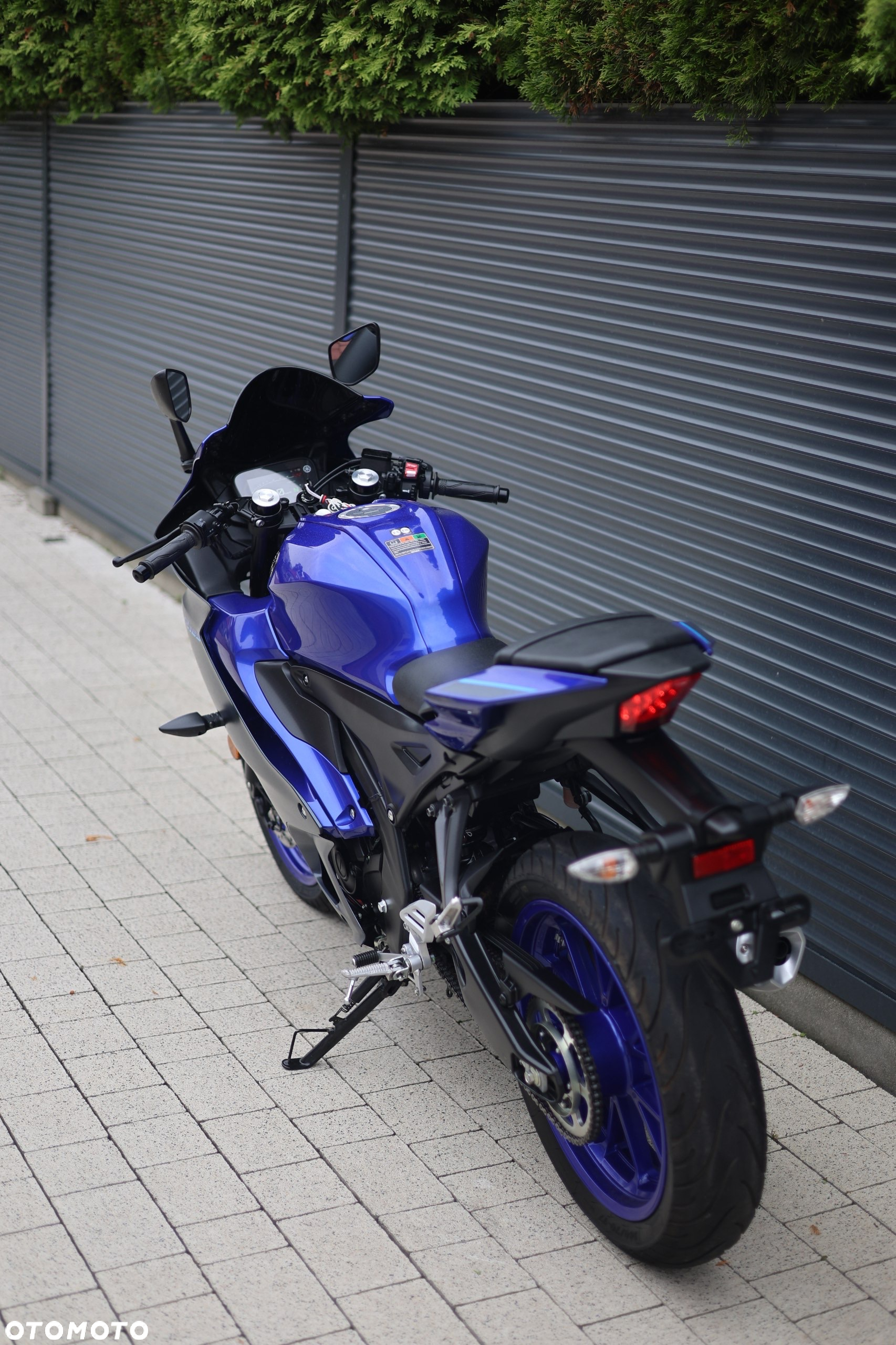 Yamaha YZF - 6