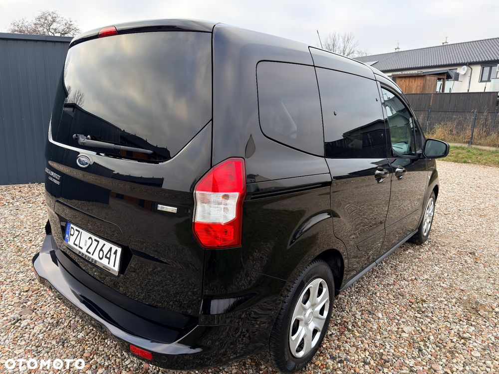 Ford Tourneo Courier 1.0 EcoBoost Titanium - 11