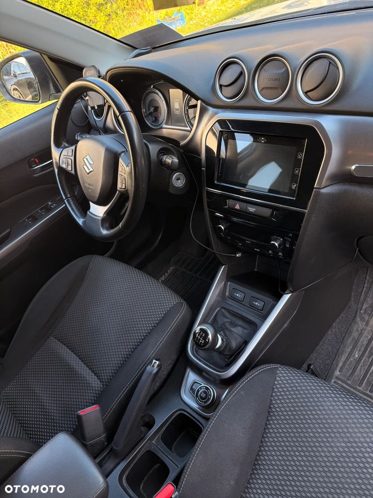 Suzuki Vitara 1.4 Boosterjet SHVS Premium 4WD - 16