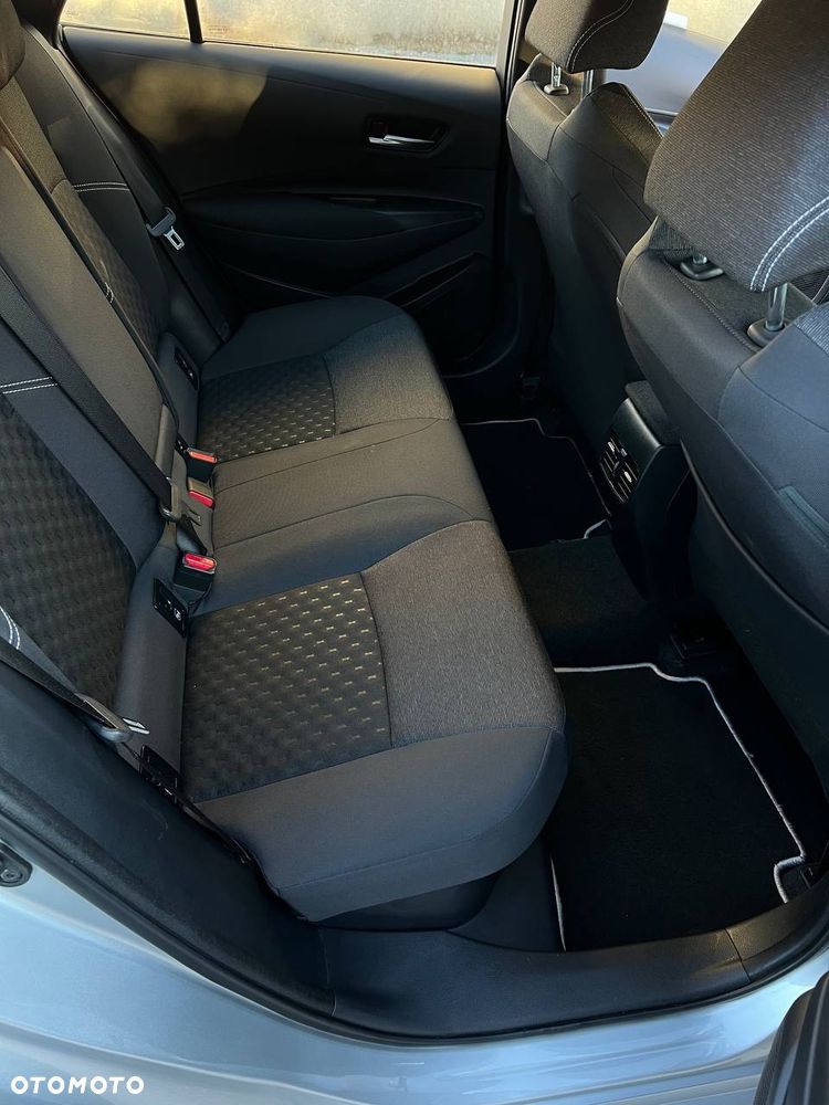 Toyota Corolla - 8