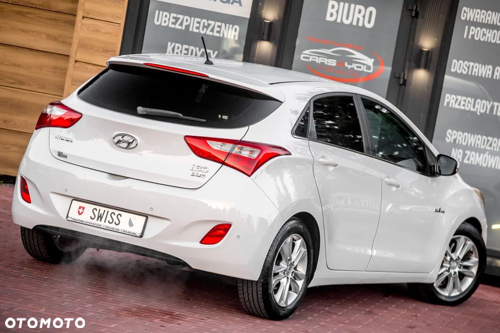 Hyundai i30 blue 1.6 GDI Style - 13