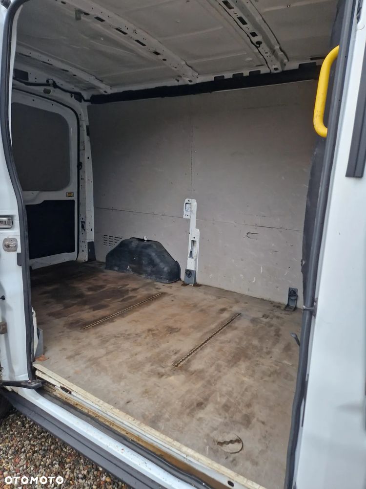 Ford Transit - 17