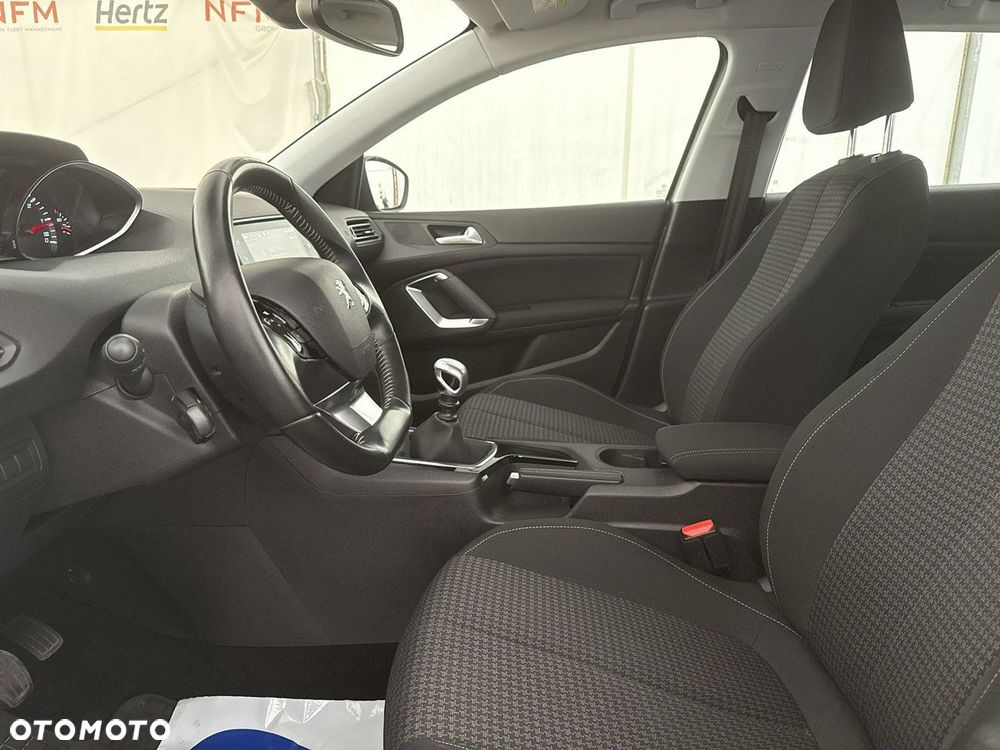 Peugeot 308 - 13