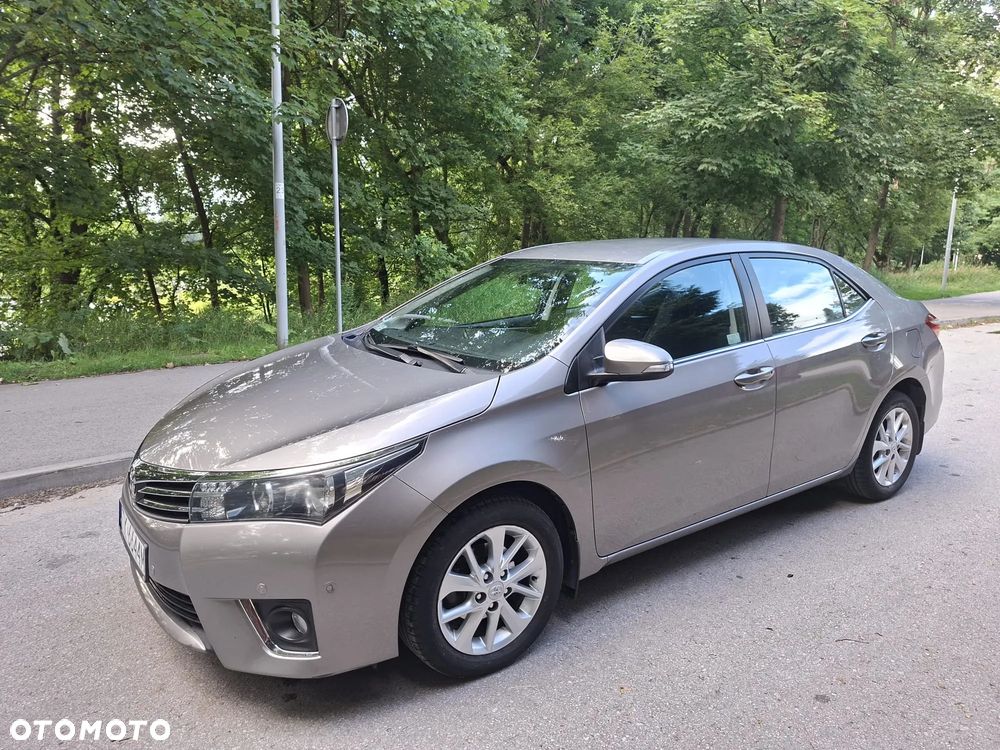 Toyota Corolla 1.6 Premium - 2