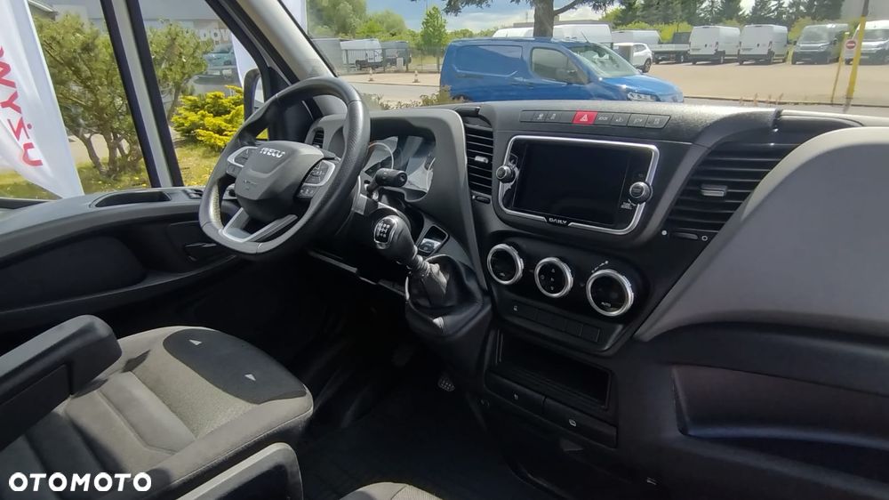 Iveco DAILY 50C18 BLIŹNIAK 3l KONTENER 8EP WINDA 1000kg LED - 20