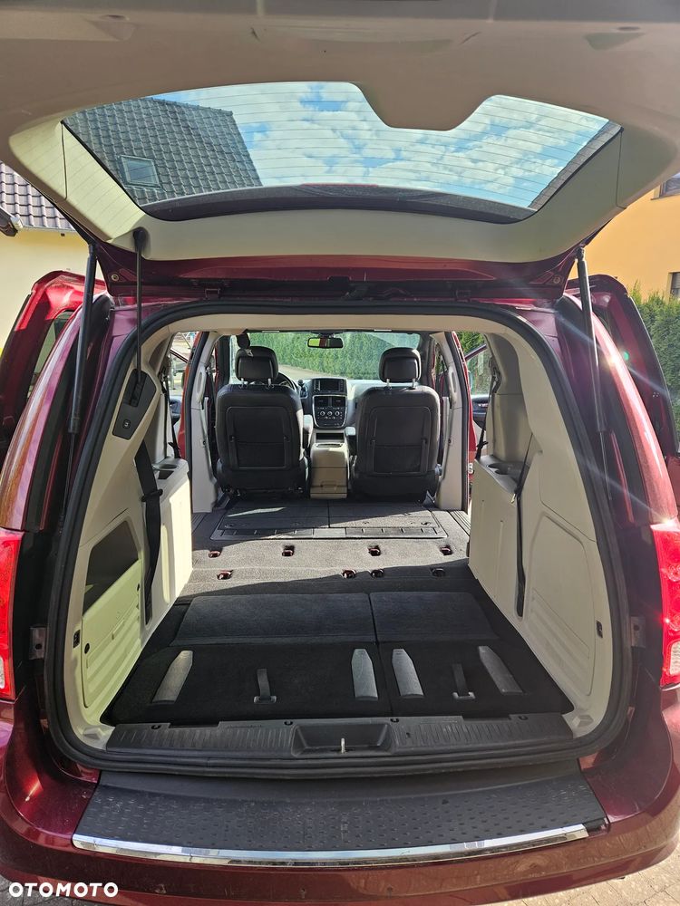 Dodge Grand Caravan - 20