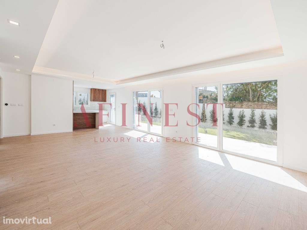 Moradia de Luxo T4 em Manique com Piscina, Jardim e Excelente Local... - Grande imagem: 3/60