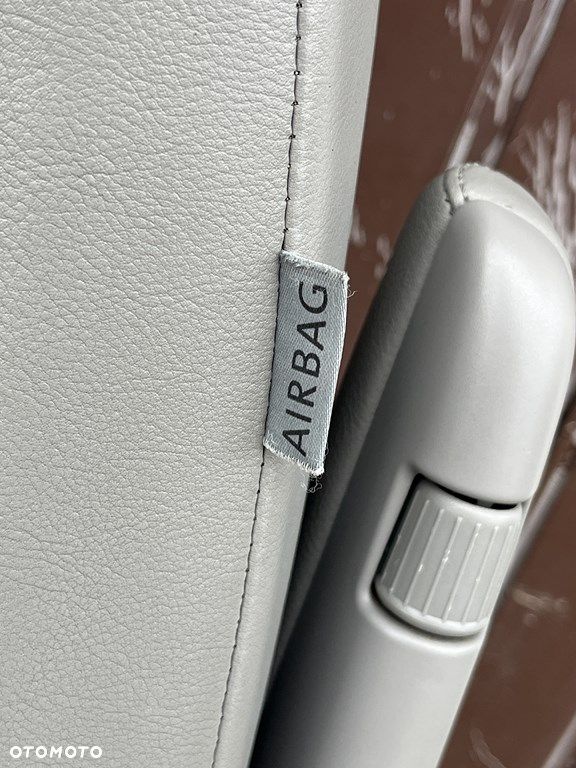 FOTEL LEWY KIEROWCY PRZÓD PRZEDNI PALACE PLACE AIRBAG PODŁOKIETNIK PODGRZEWANY VW T5 LIFT T6 CARAVELLE DOKA TRANSPORTER EU - 2