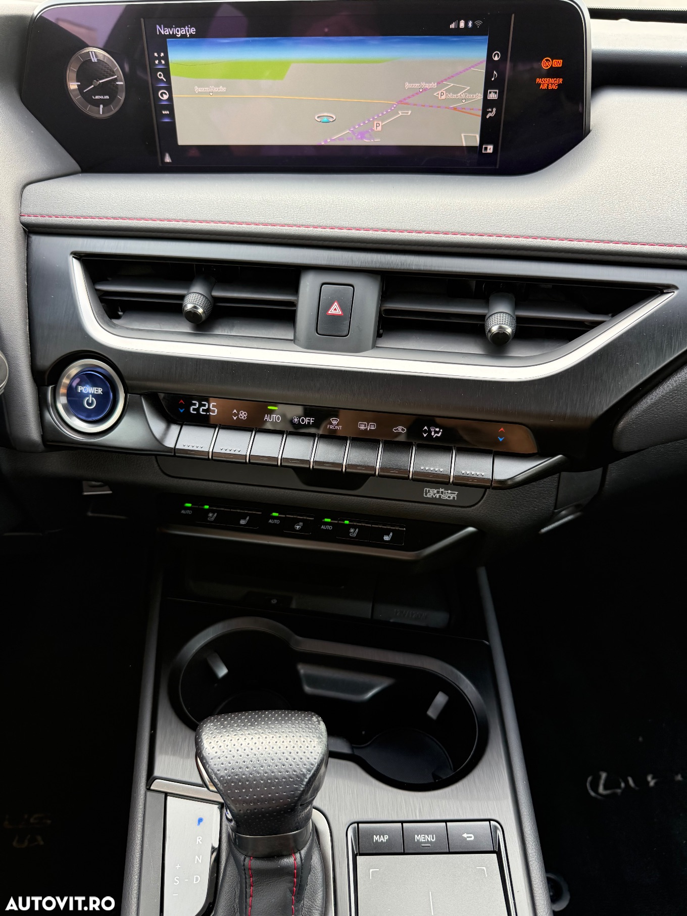 Lexus UX 250h 2.0L HEV 20H- (178 HP) 4X4 CVT F Sport - 11