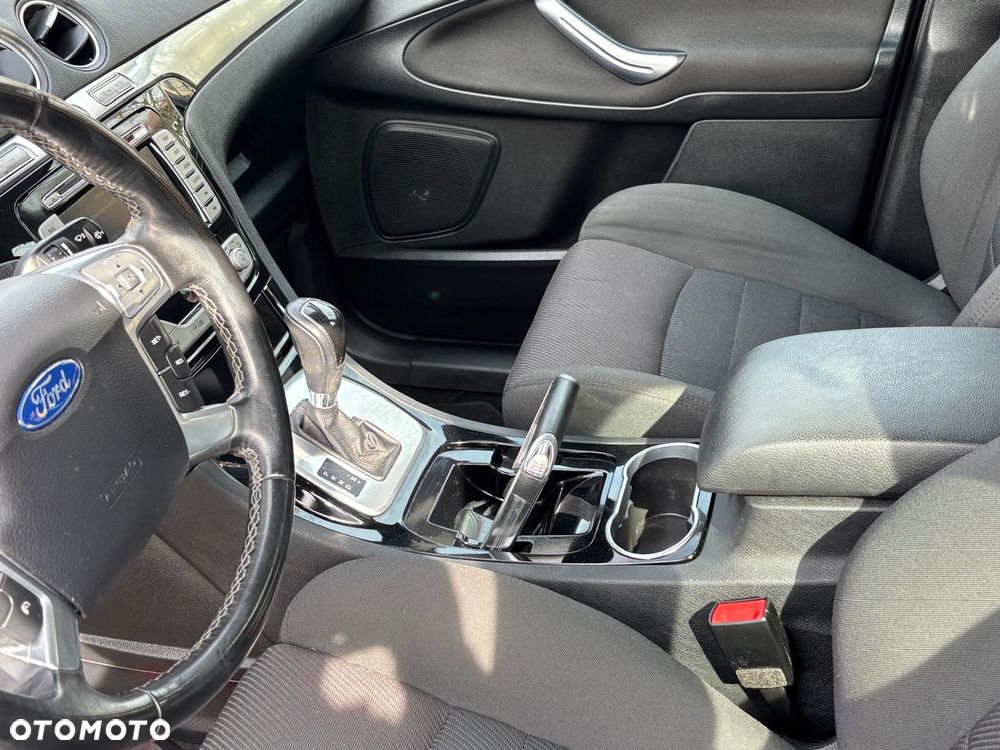 Ford S-Max 2.0 EcoBoost Titanium - 27