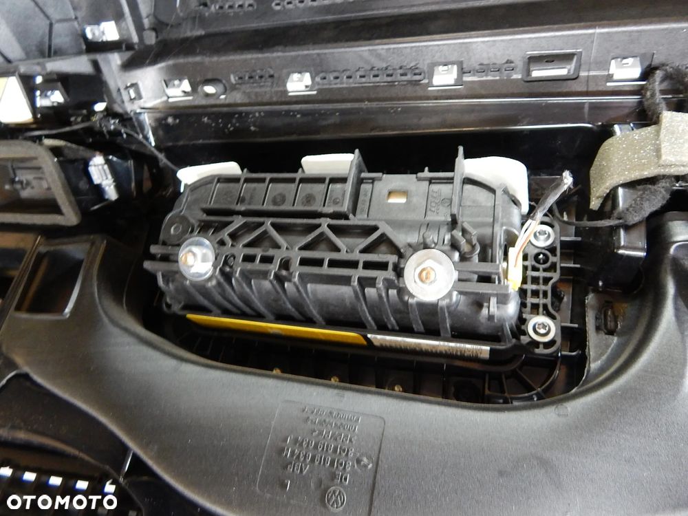 Deska rozdzielcza kokpit konsola pas bezp airbag VW Passat B7 10-15  Łuków części - 5