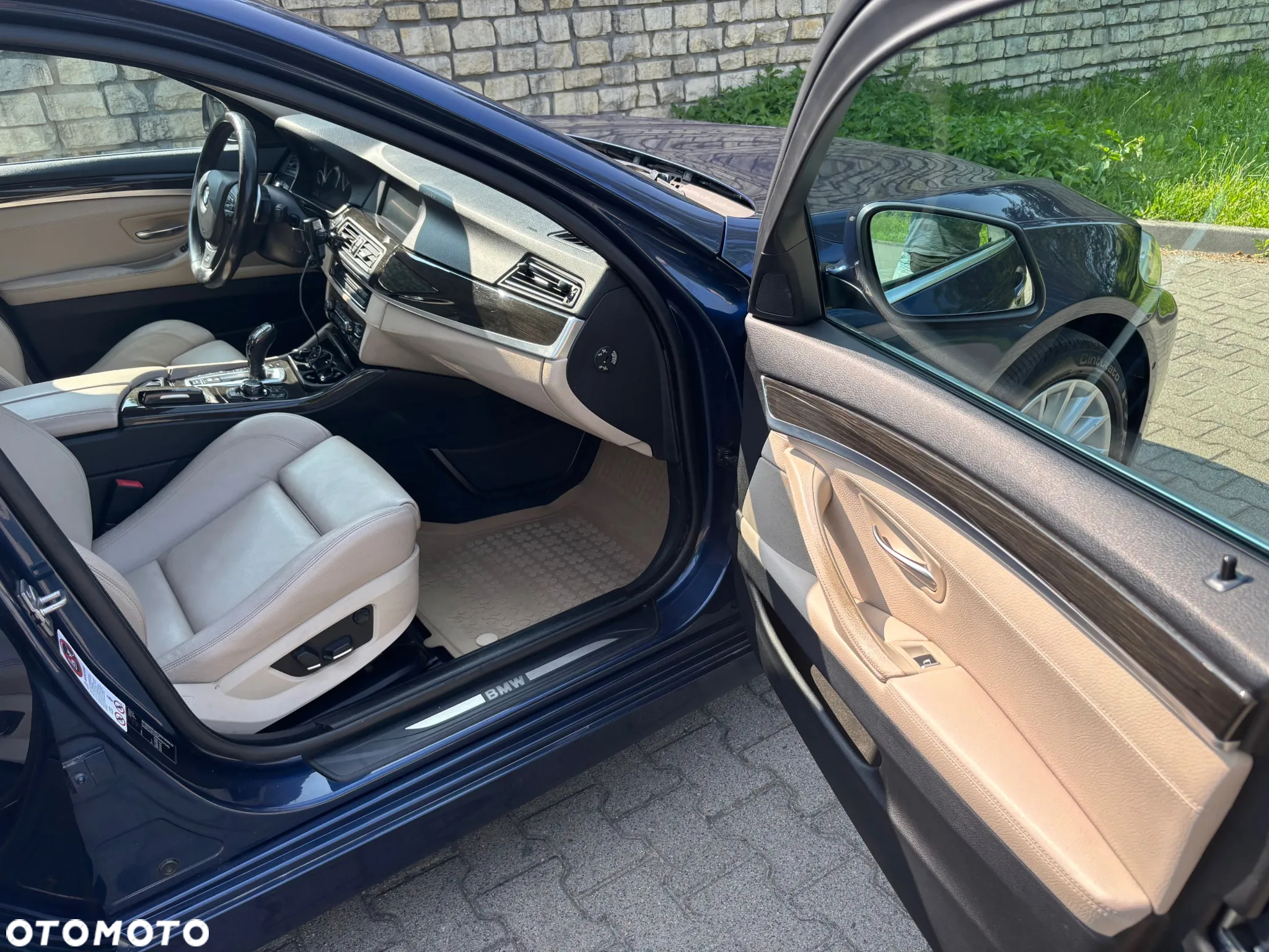 BMW Seria 5 528i xDrive - 8