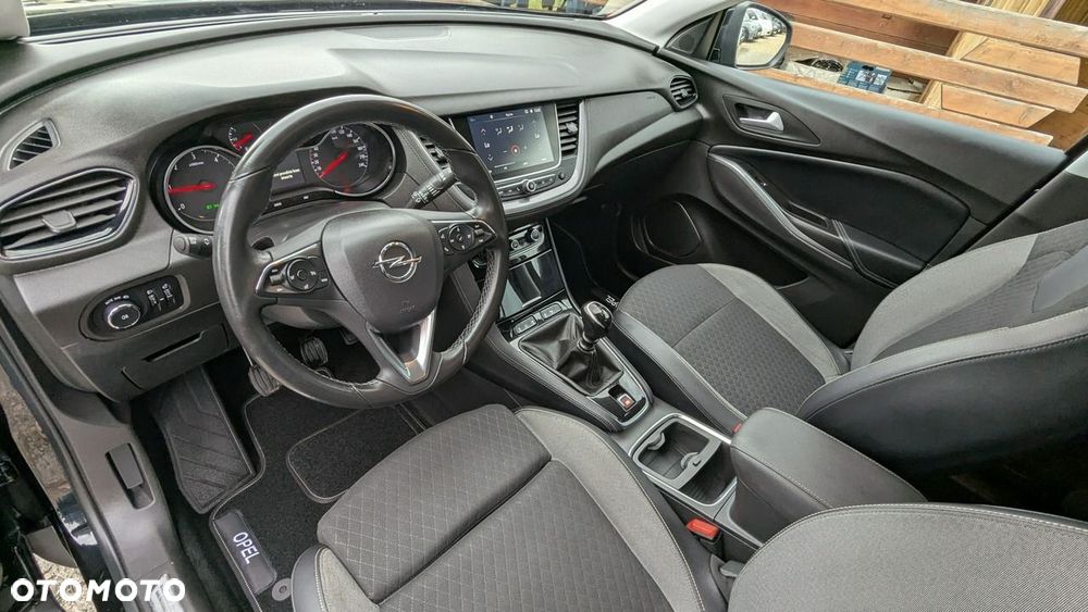 Opel Grandland X - 16