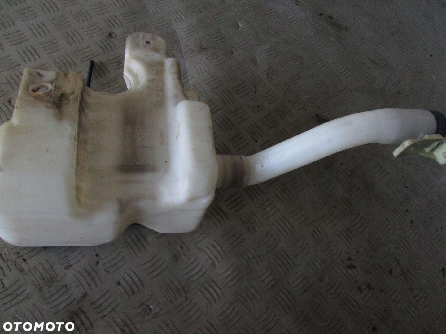 ZBIORNIK PŁYNU SPRYSKIWACZY FIAT 500L 51883639 - 2