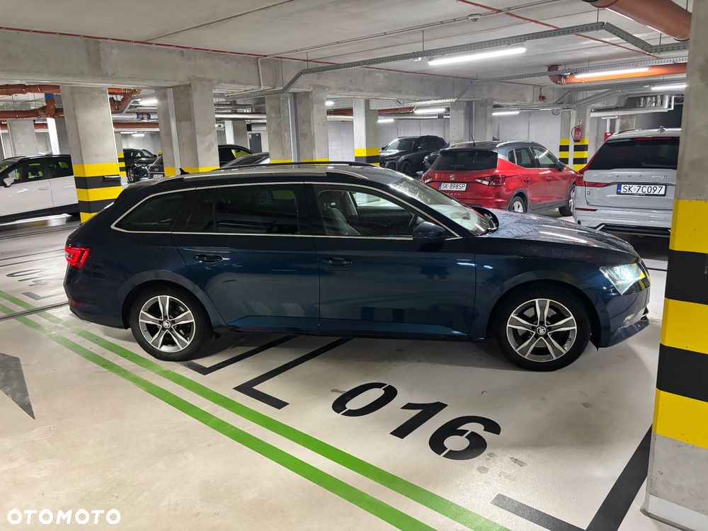 Skoda Superb 2.0 TDI Ambition - 3
