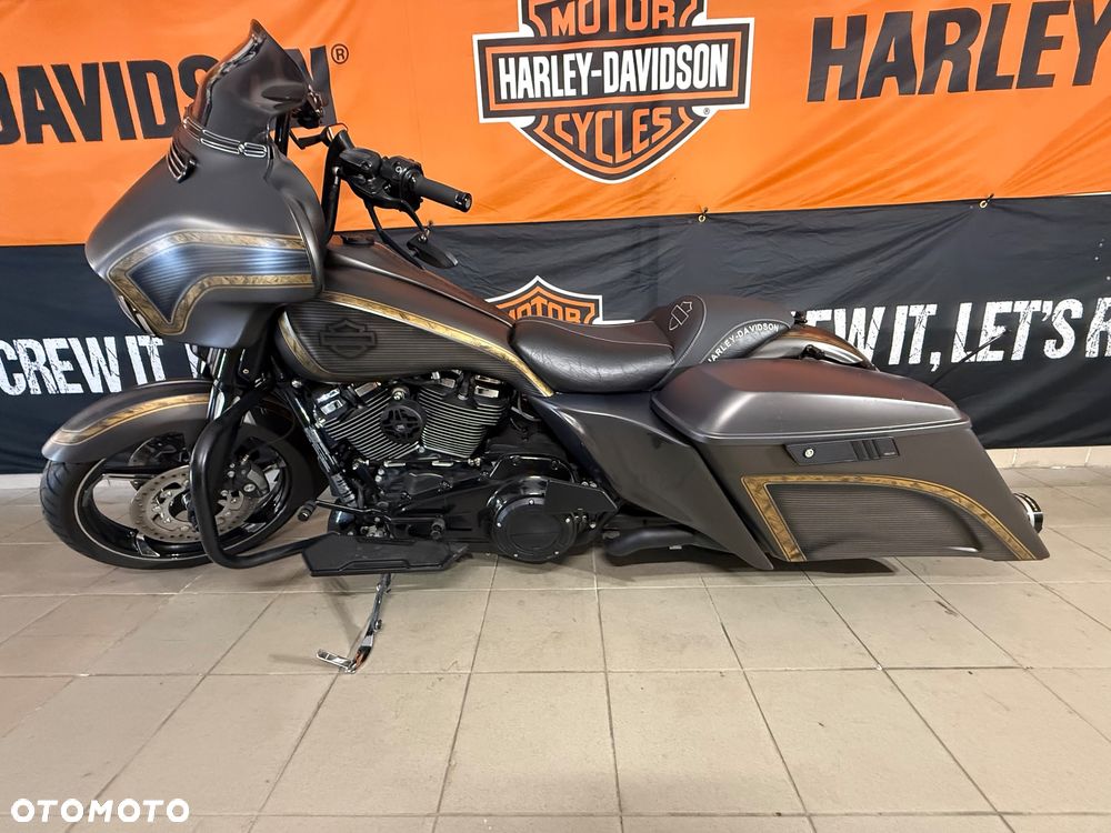 Harley-Davidson Touring Street Glide - 3