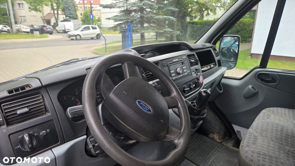 Ford Transit - 8