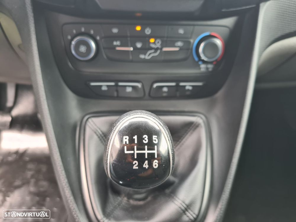Ford Transit Connect - 7