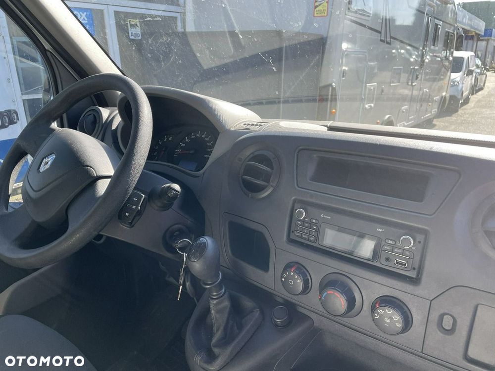 Renault Master - 24