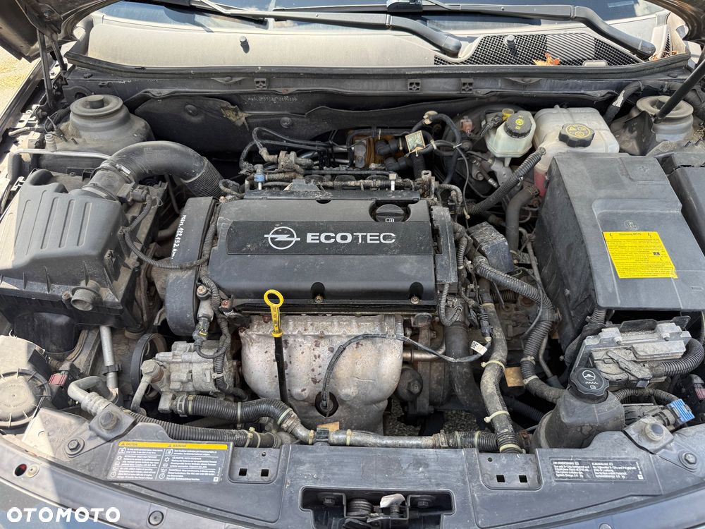 Opel Insignia 1.8 - 11