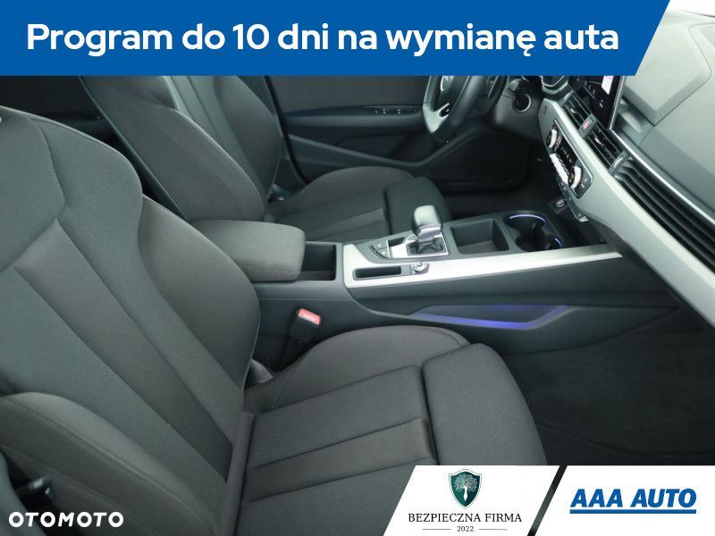 Audi A4 Limousine - 9