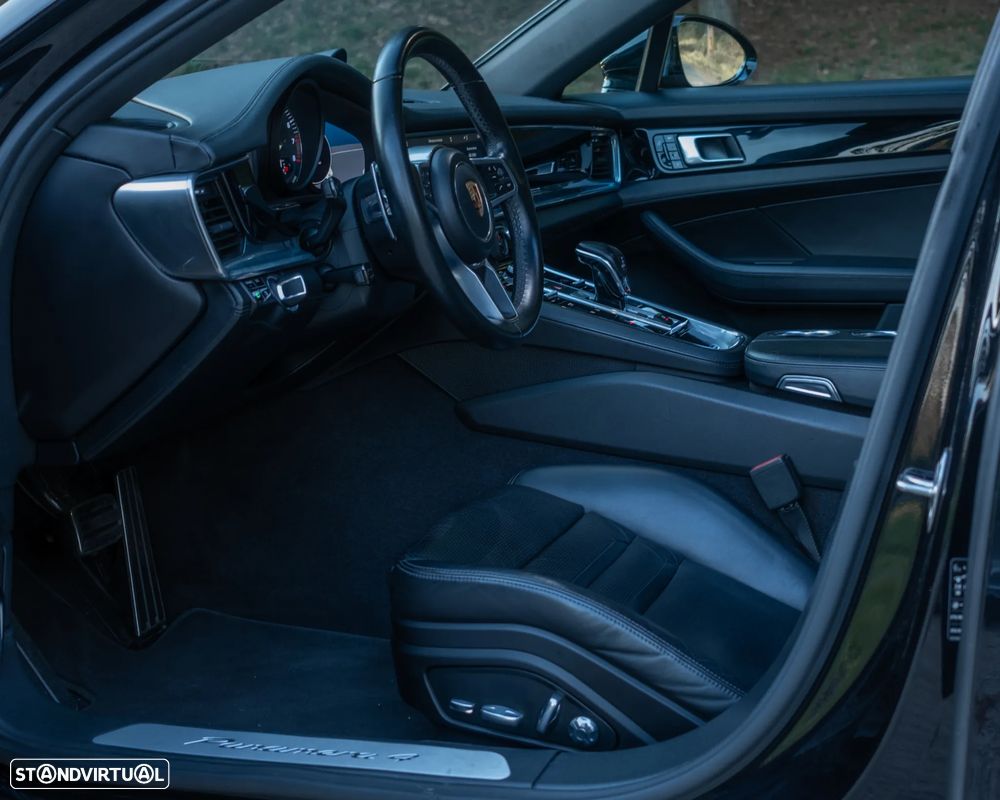 Porsche Panamera 4 E-Hybrid Executive - 14