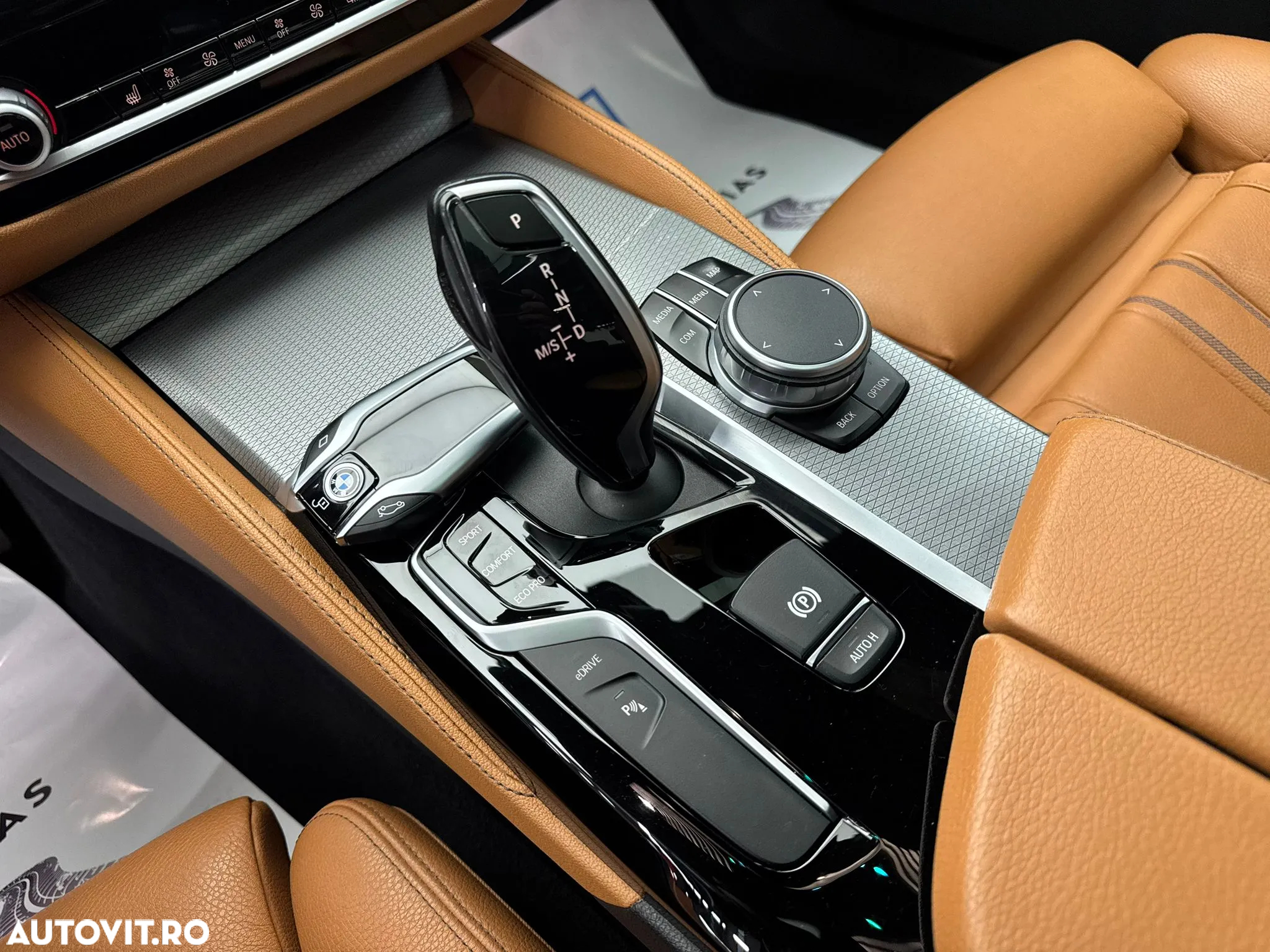 BMW Seria 5 530e Aut. M Sport Edition - 30