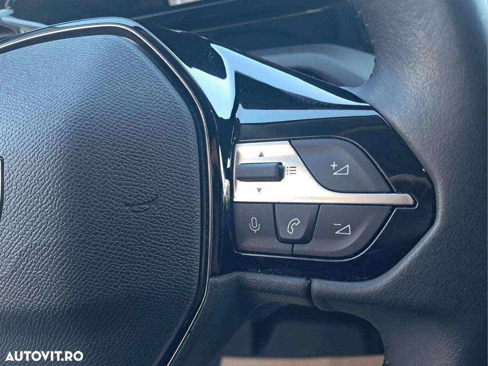 Peugeot 308 - 16