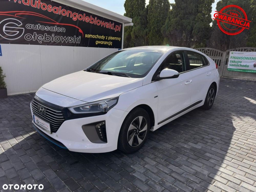 Hyundai IONIQ - 3