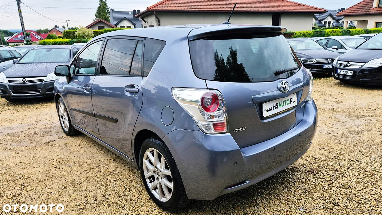 Toyota Verso 1.8 Premium EU5 7os - 15