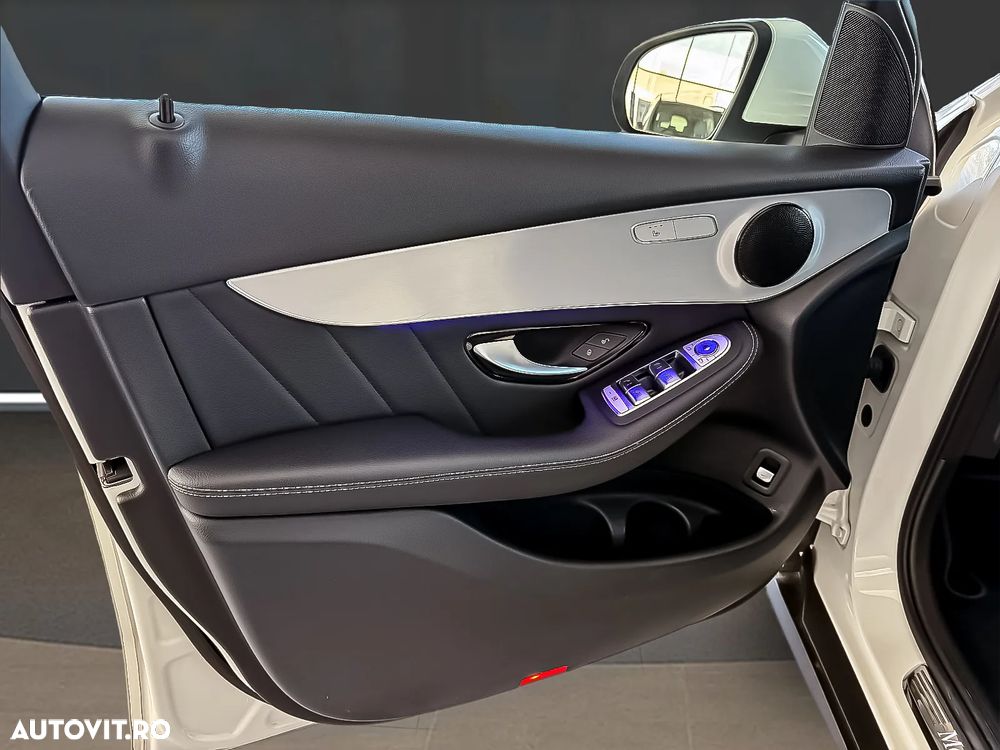 Mercedes-Benz GLC Coupe 200 4Matic 9G-TRONIC AMG Line - 14