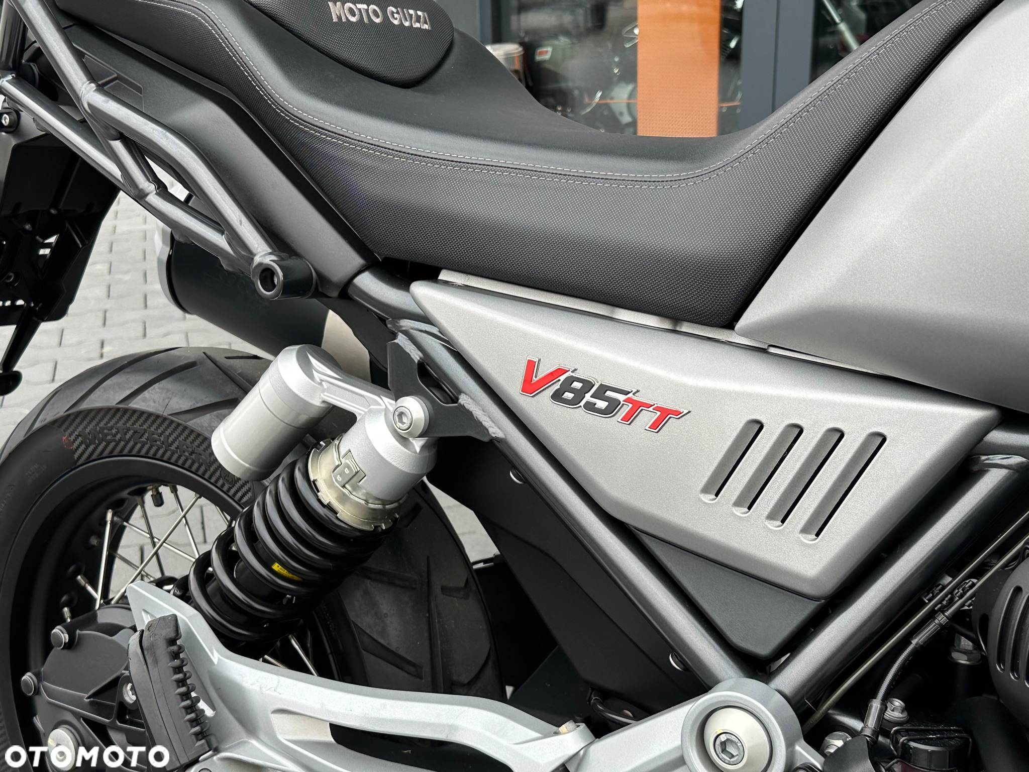 Moto Guzzi V85 - 13