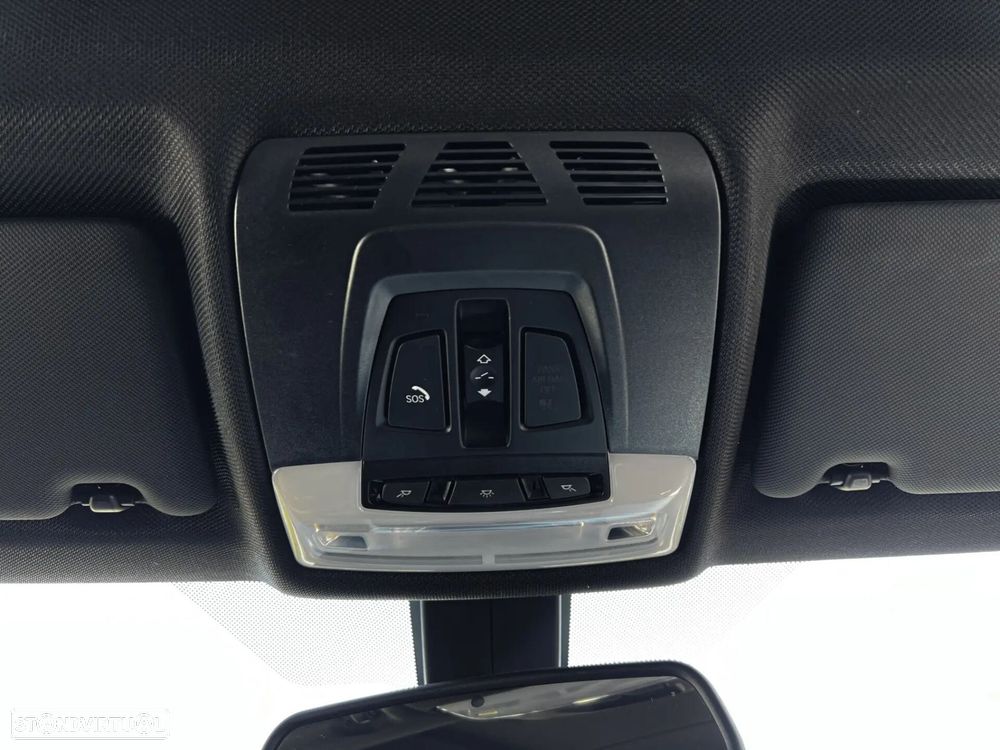 BMW 318 d Pack M - 13