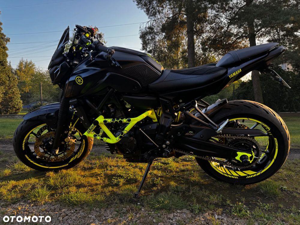 Yamaha MT - 14