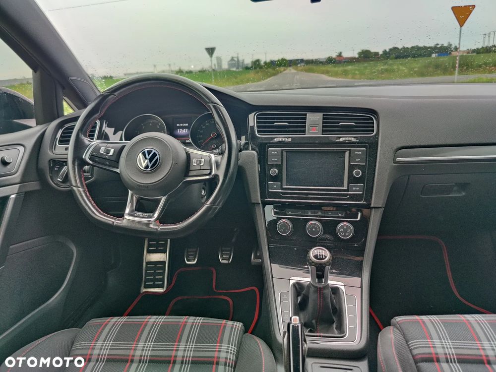 Volkswagen Golf GTI BlueMotion Technology - 10