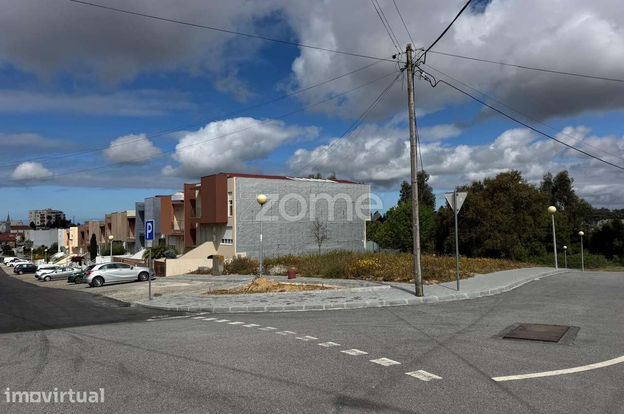 Lote de terreno, para construção de moradia, em Santa Maria de Lamas - Grande imagem: 4/27