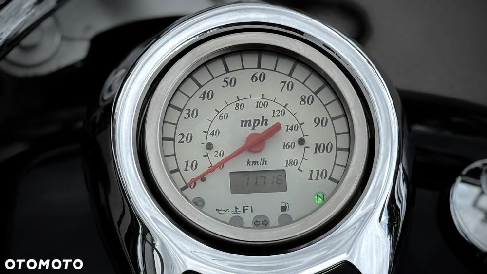 Suzuki Boulevard - 28
