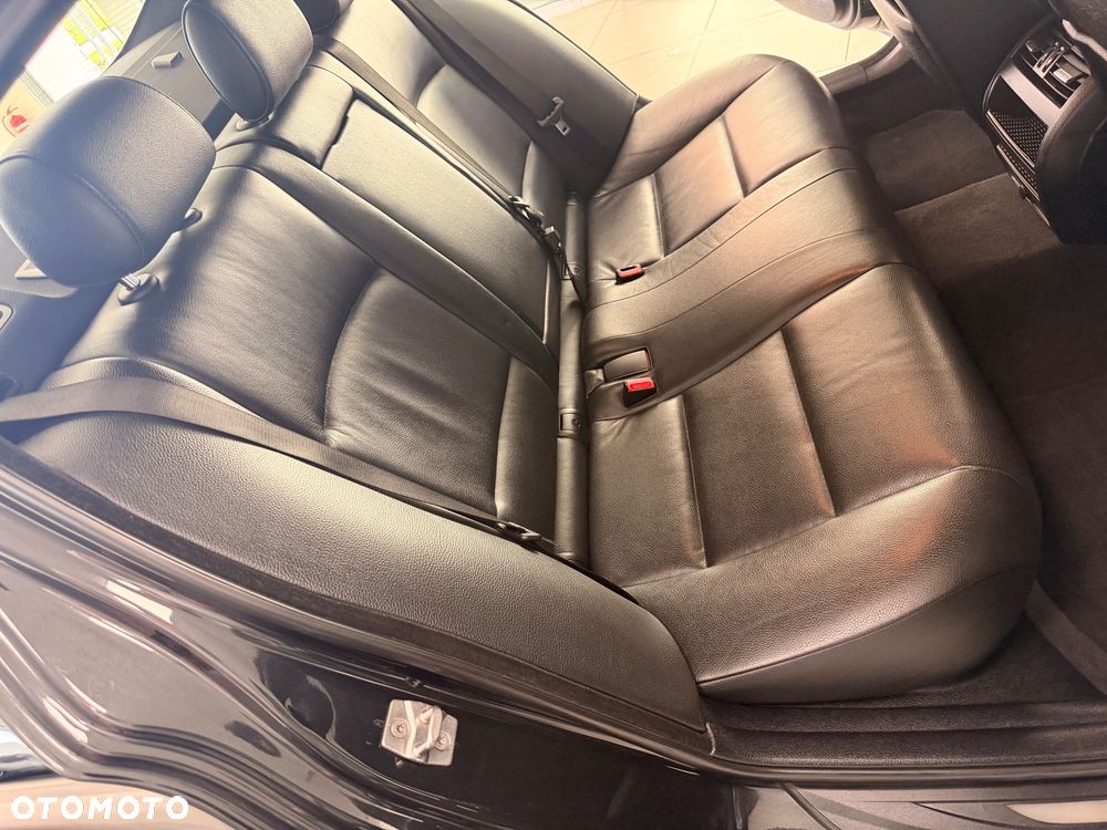 BMW Seria 5 - 25