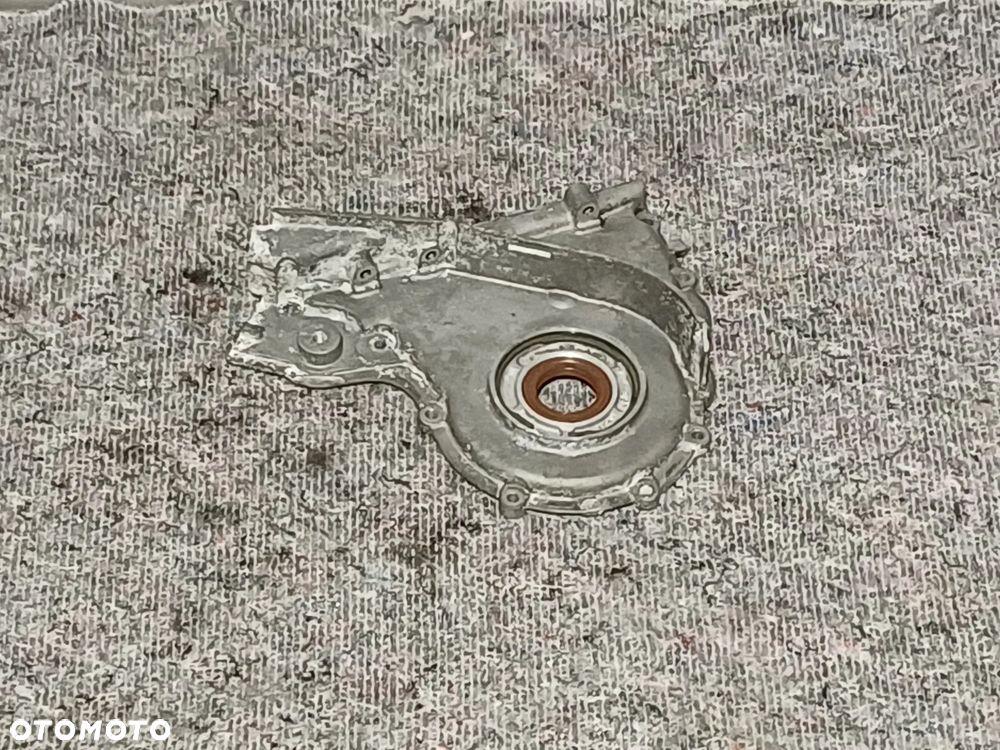 NR 51 Obudowa Rozrządu Audi A8 4,2TDI 057109153 - 4