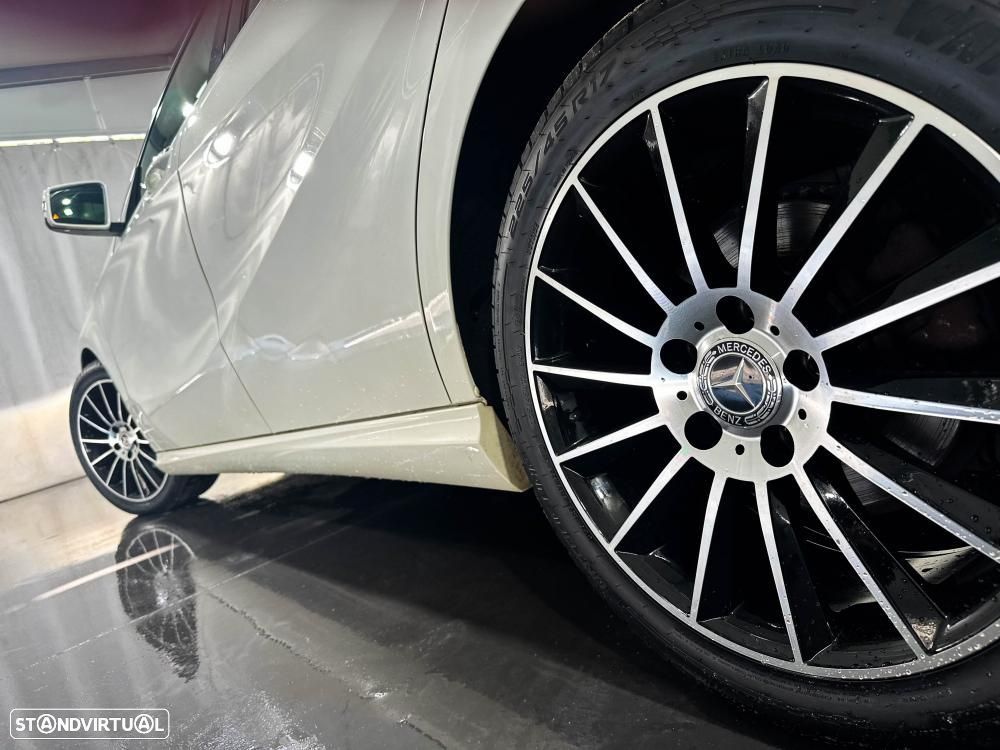 Mercedes-Benz A 180 d 7G-DCT AMG Line - 7