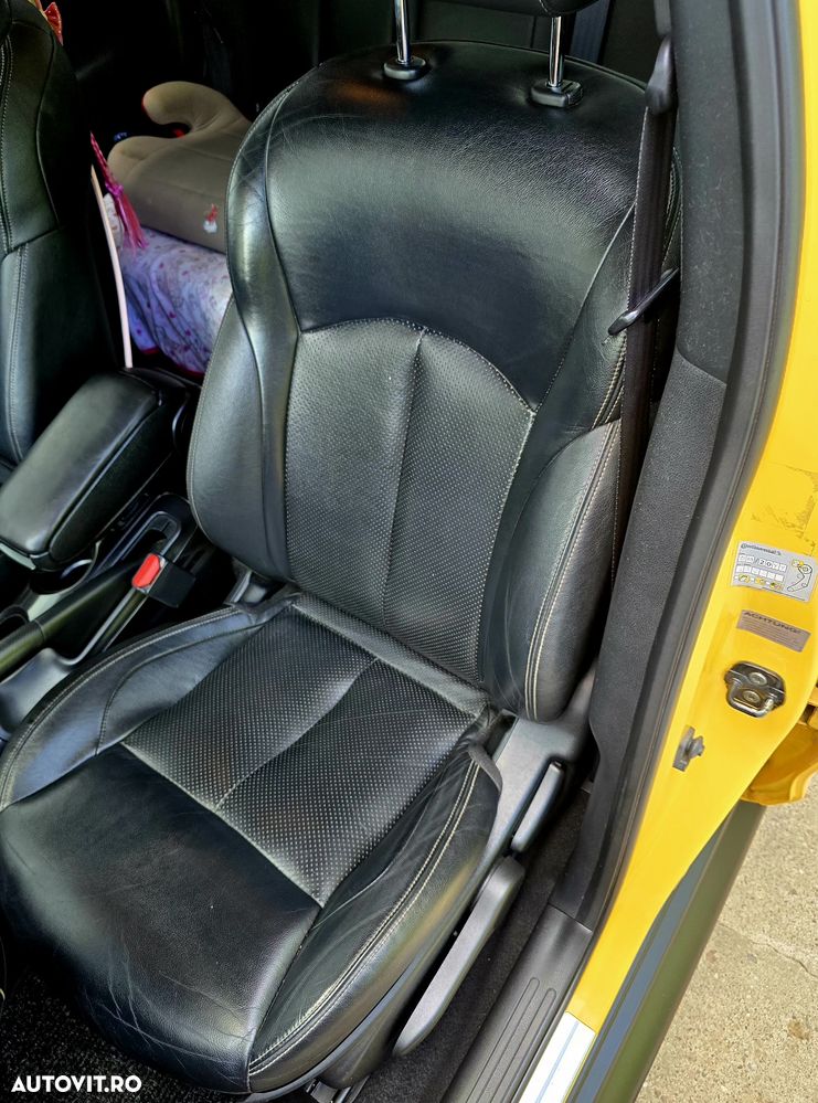 Nissan Juke 1.2L DIG-T Start/Stop Tekna - 22