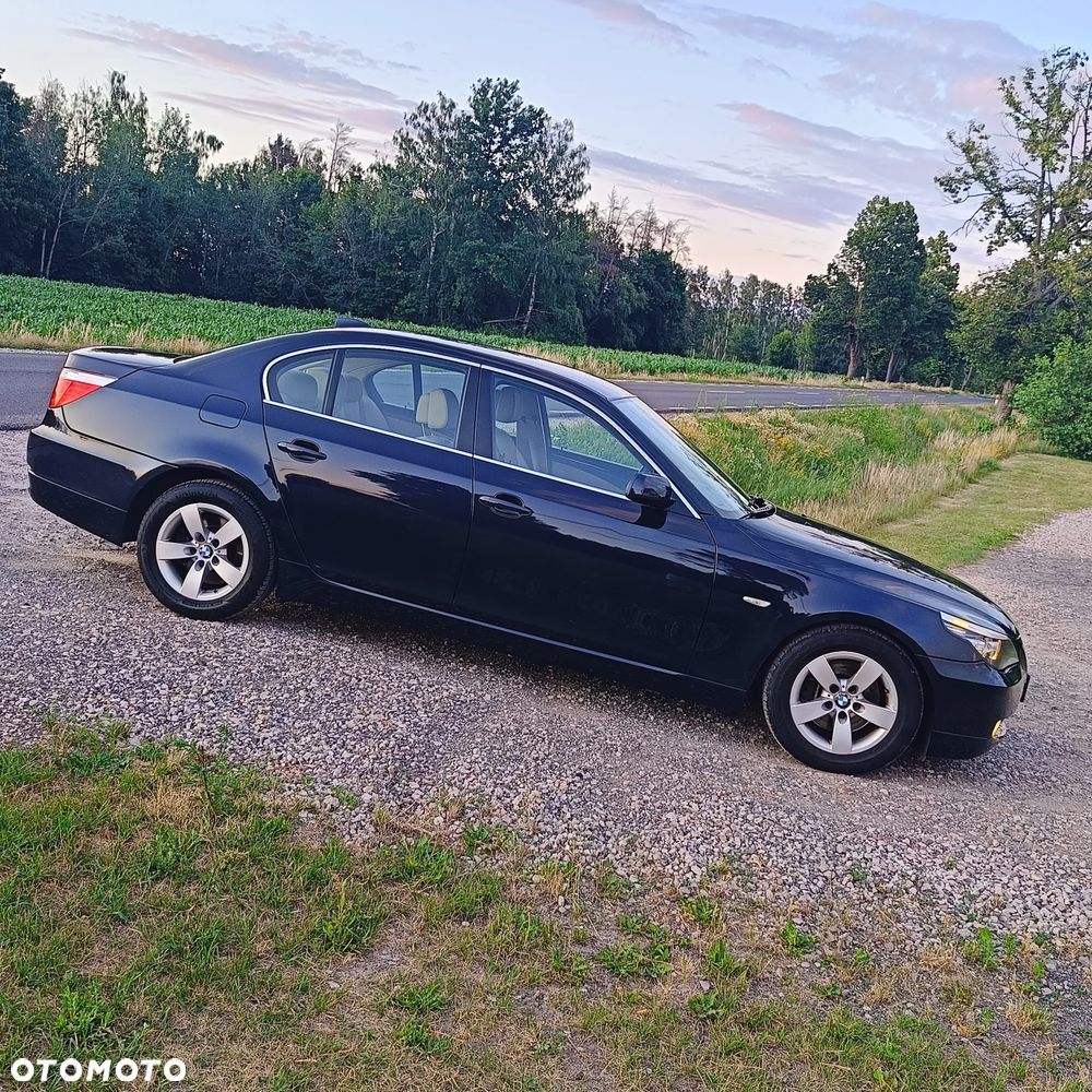 BMW Seria 5 520d Special Edition - 2